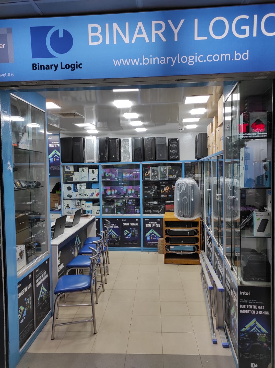 Shop-650/A, Level-06<br>
Computer City Centre<br>
69-71 New Elephant Road<br>
Dhaka -1205.